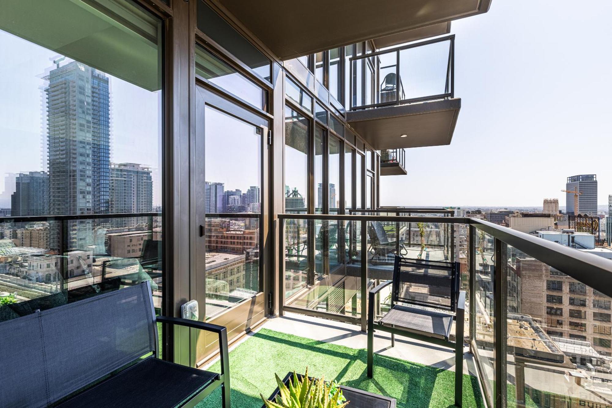 Top Floor 3 Bed 3 Bath Penthouse Living In Luxury Los Angeles Eksteriør billede